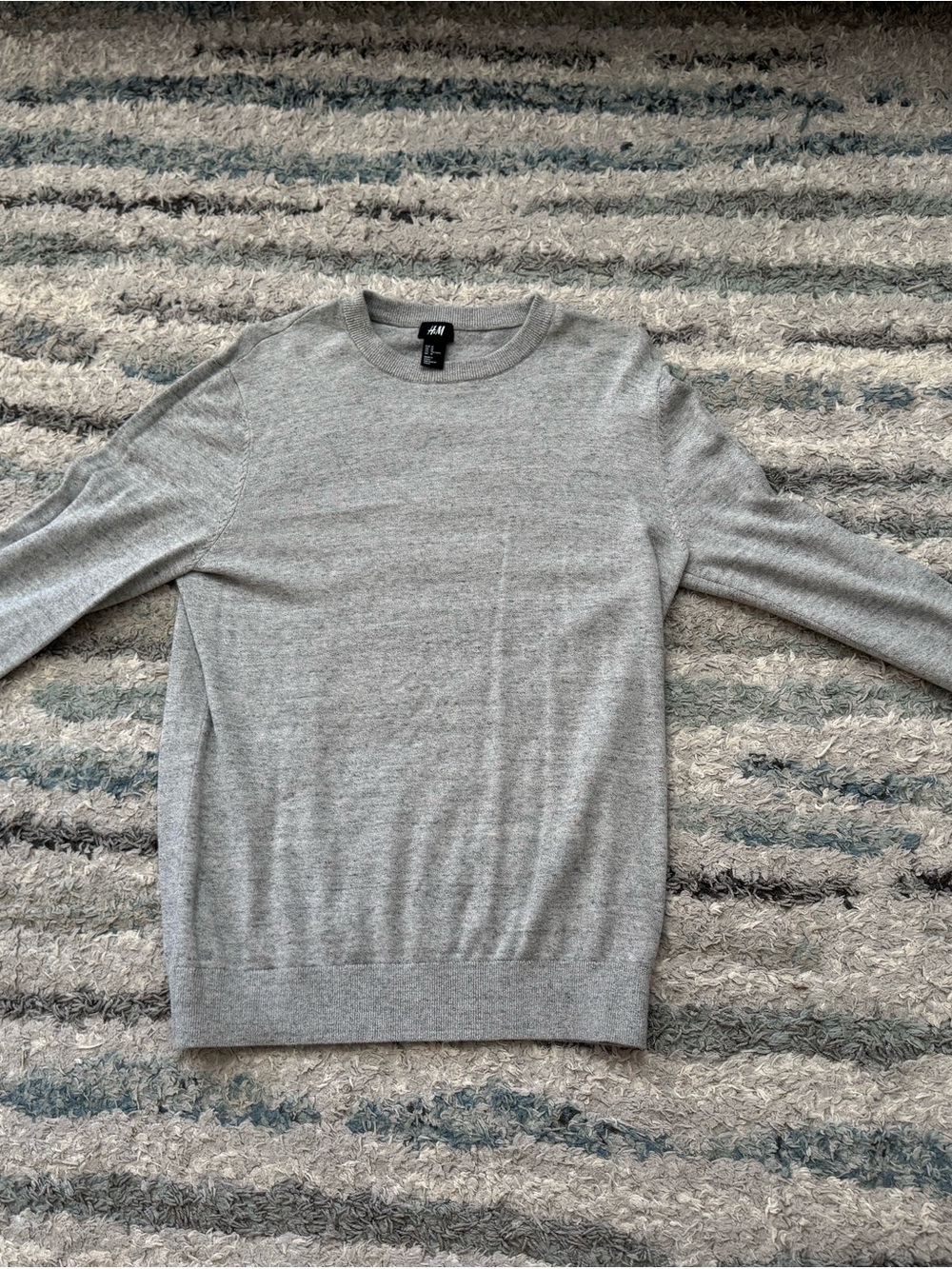 H&M Men’s Heather Gray Crewneck Sweater